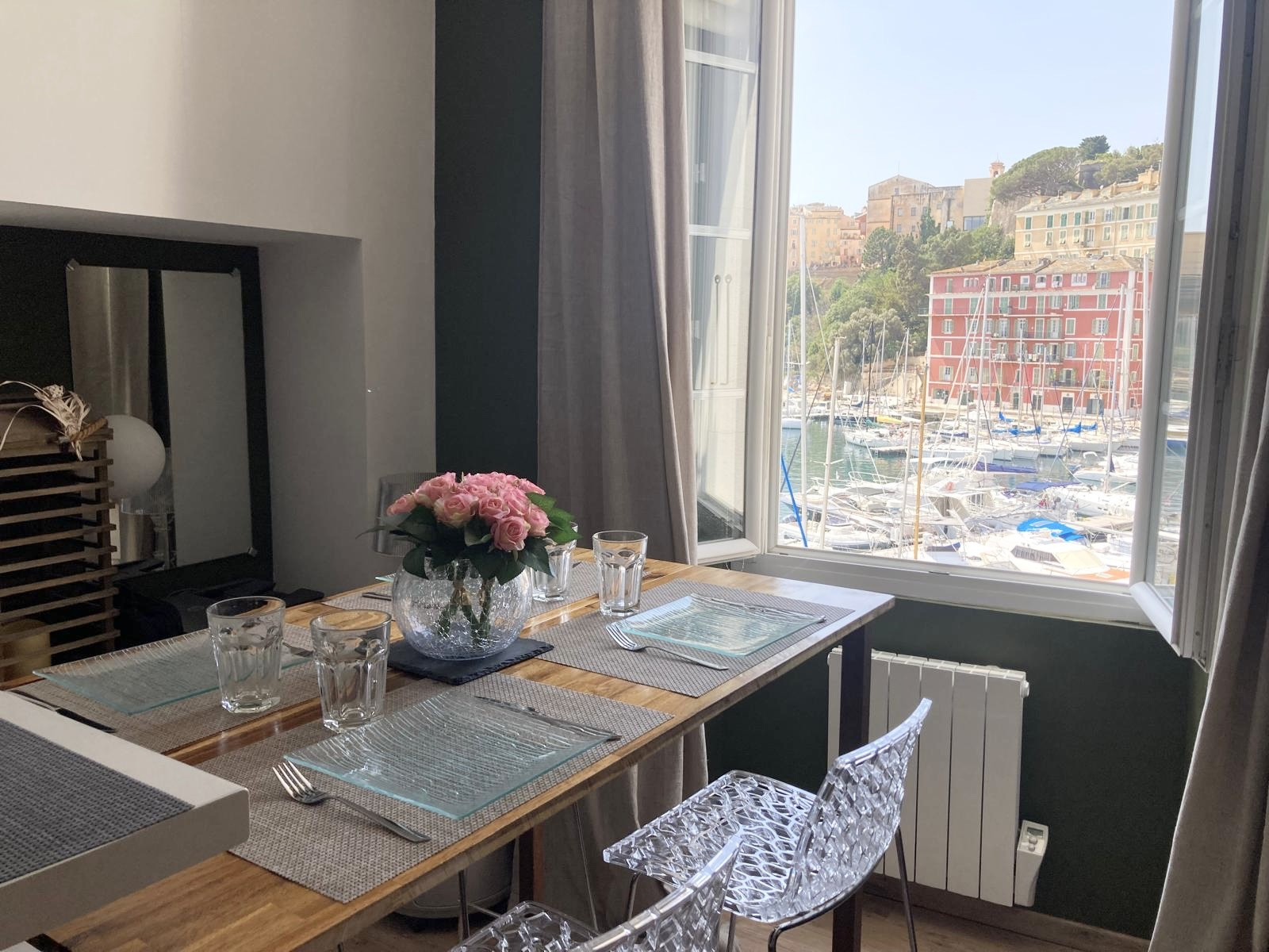 Bastia Vieux Port Appartement F2 vendu meublé